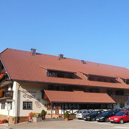Gasthof Hotel Engel Симонсвалд Екстериор снимка
