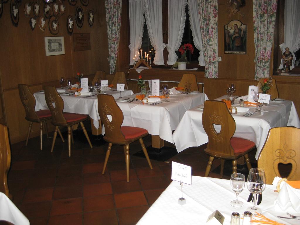 Gasthof Hotel Engel Симонсвалд Екстериор снимка