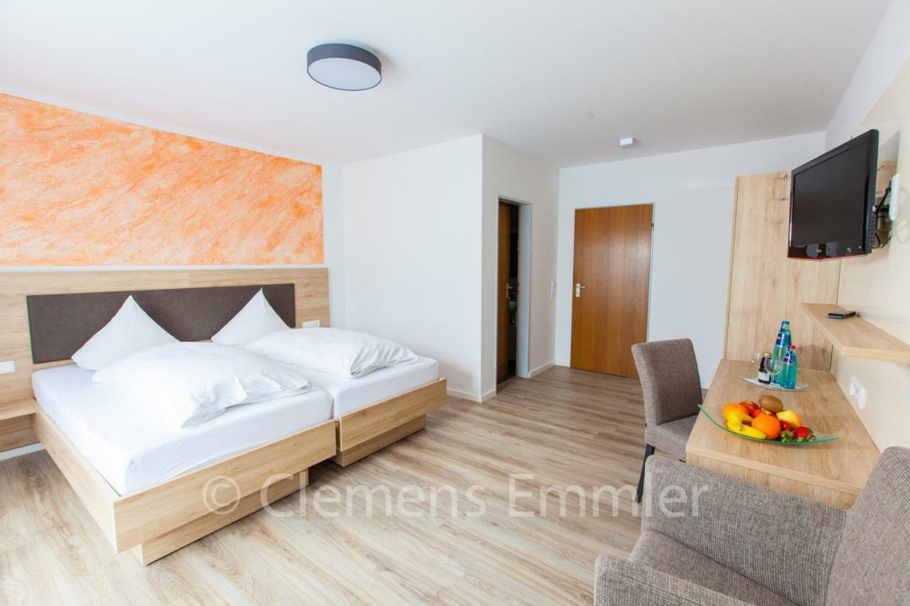 Gasthof Hotel Engel Симонсвалд Екстериор снимка